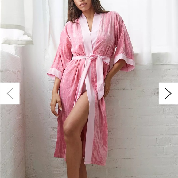 NWOT Urban Outfitters Robe - Picture 1 of 4
